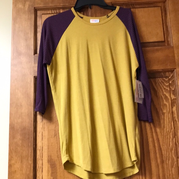 LulARoe Randy tee! - Picture 4 of 10